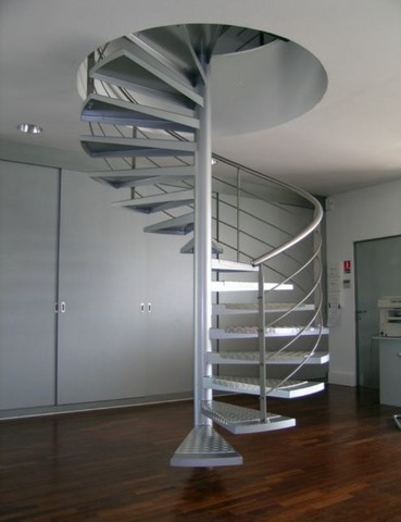 escalier métallique caldor